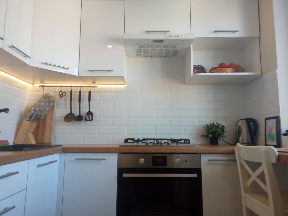 Минимализм восточная пластиковая кухня Germes, ДСП 1м Вариант 558