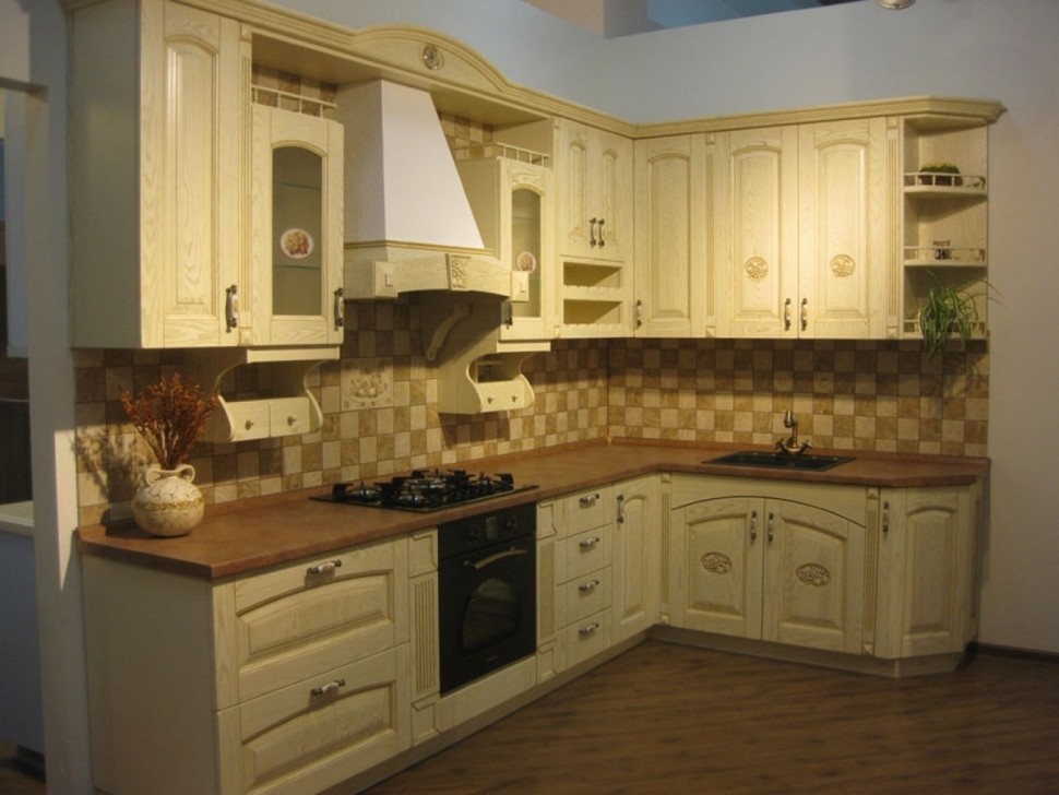 Класична італійська дерев'яна кухня Deluxe, ДСП 1м Варіант 1141