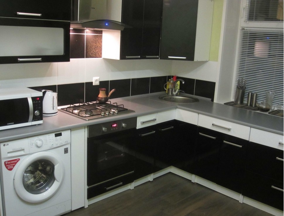 Класична німецька пластикова кухня Deluxe ДСП 1м Варіант 1621