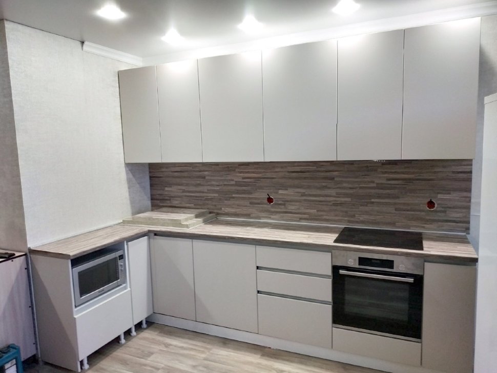 Барокко немецкая пластик кухня Germes, ДСП 1м Вариант 420