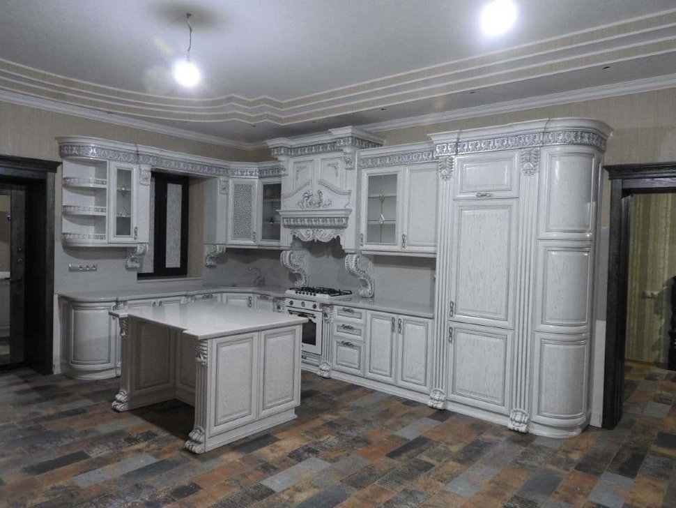 Барокко немецкая деревянная кухня Germes, ДСП 1м Вариант 13