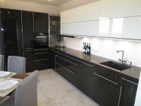 Минимализм восточная пластиковая кухня Deluxe, ДСП 1м Вариант 1664